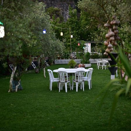 Guentur Hotel & Restaurant Гёчек Экстерьер фото
